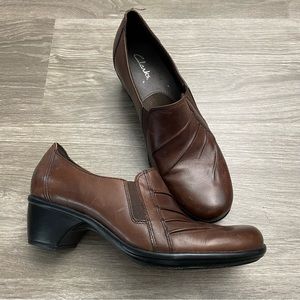 Clarks Brown Genuine Leather Slip-On Sculpted Heel Shoes Womens Size 7.5